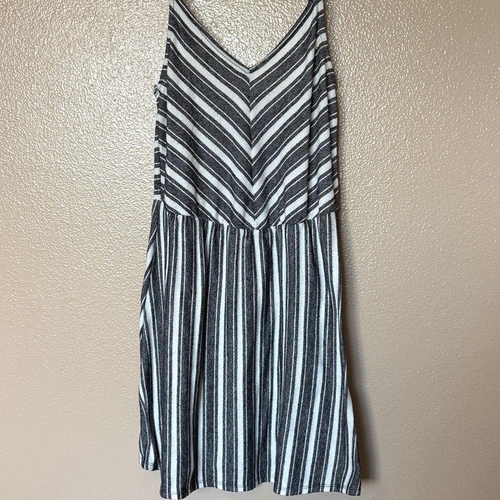 Universal thread black and White Striped Dress